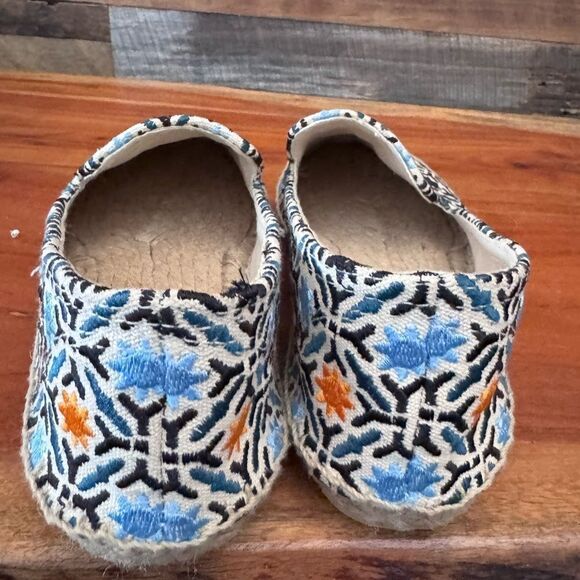 Yargici canvas embroidered espadrilles flats nwot sz 41/10 - Picture 3 of 4